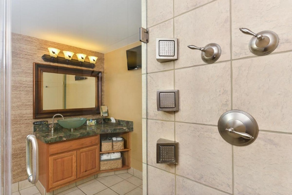 Room image 3