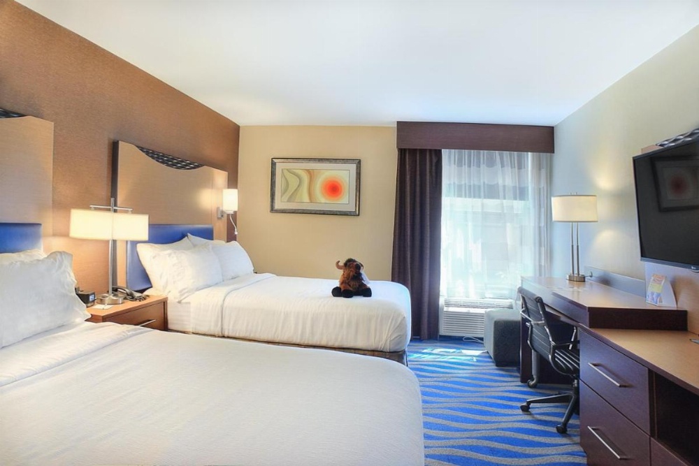 Room image 4