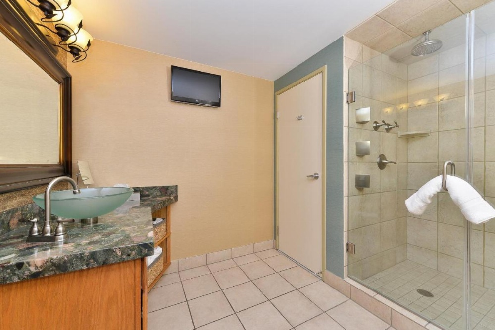 Room image 4